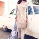 Rang Rasiya Embroidered Lawn RU18L 3006B