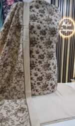 Unstitched pakistani Indian Embroidered D-alpine winter suits with printed alpine dupatta - Image 3