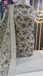 Unstitched pakistani Indian Embroidered D-alpine winter suits with printed alpine dupatta - Image 6